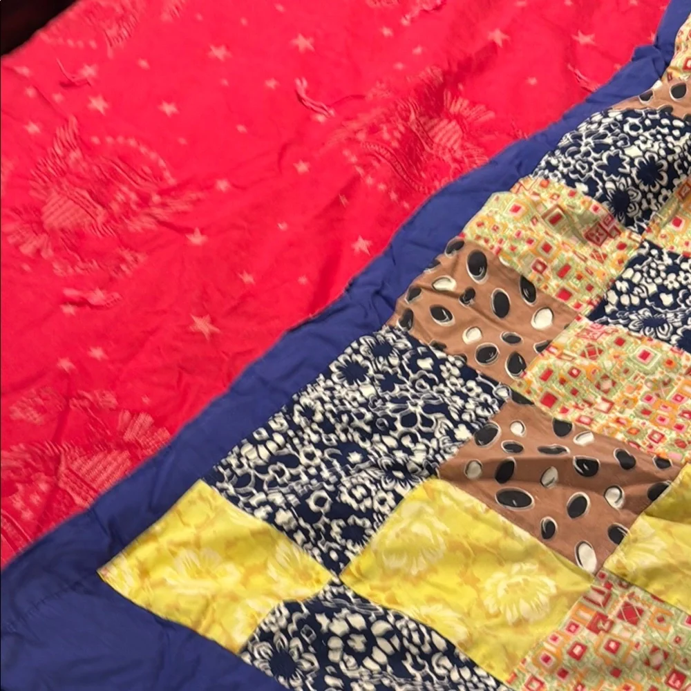 Quilt Vintage Blue,Yellow,Multi Color Tied Quilt